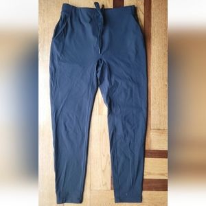 Lululemon 'Dropt Pant' Womens Black Luxtreme Tie Waist Pant SIZE 8